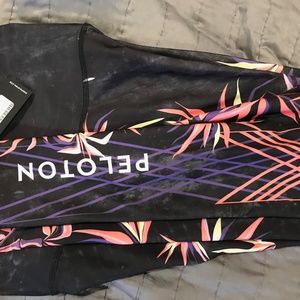 Onzie Peloton Origami Leggings NWT M